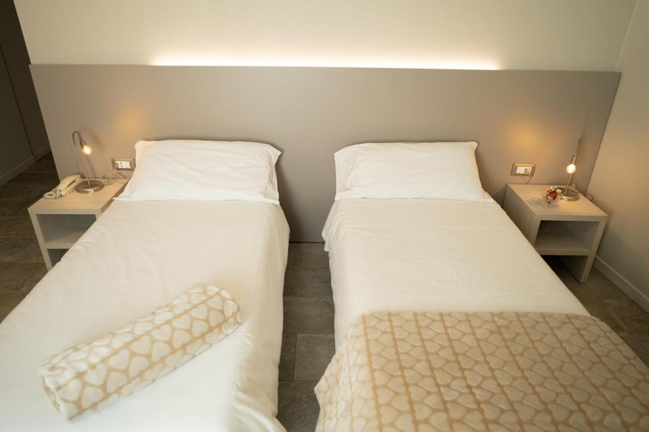 Hotel Europa Dossobuono Εξωτερικό φωτογραφία
