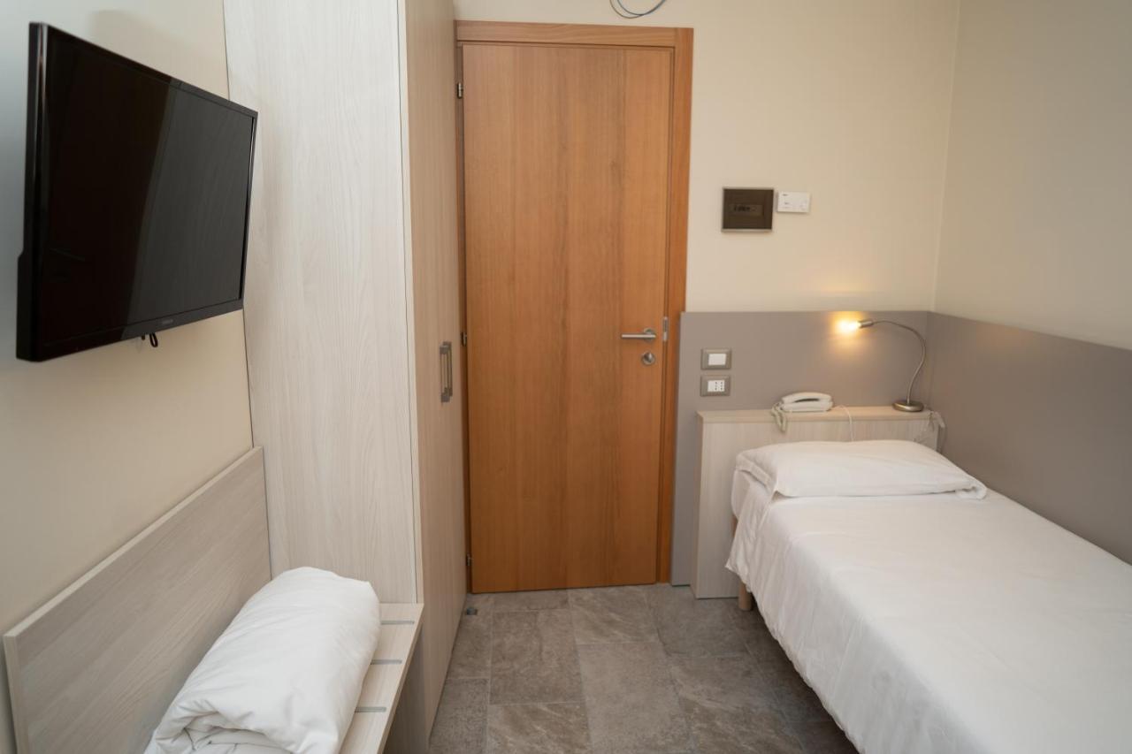 Hotel Europa Dossobuono Εξωτερικό φωτογραφία
