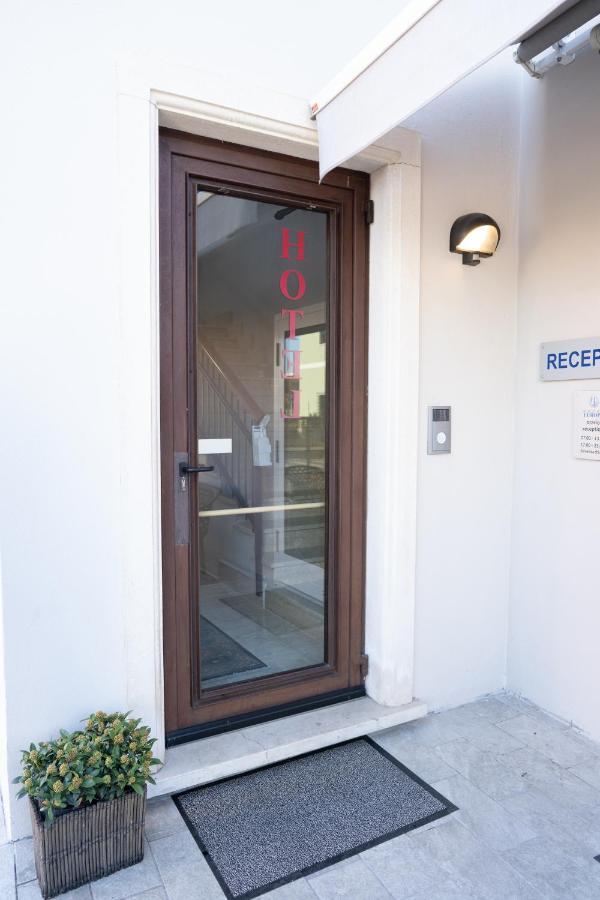 Hotel Europa Dossobuono Εξωτερικό φωτογραφία