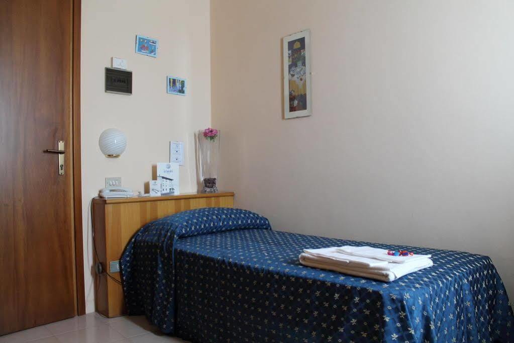 Hotel Europa Dossobuono Εξωτερικό φωτογραφία